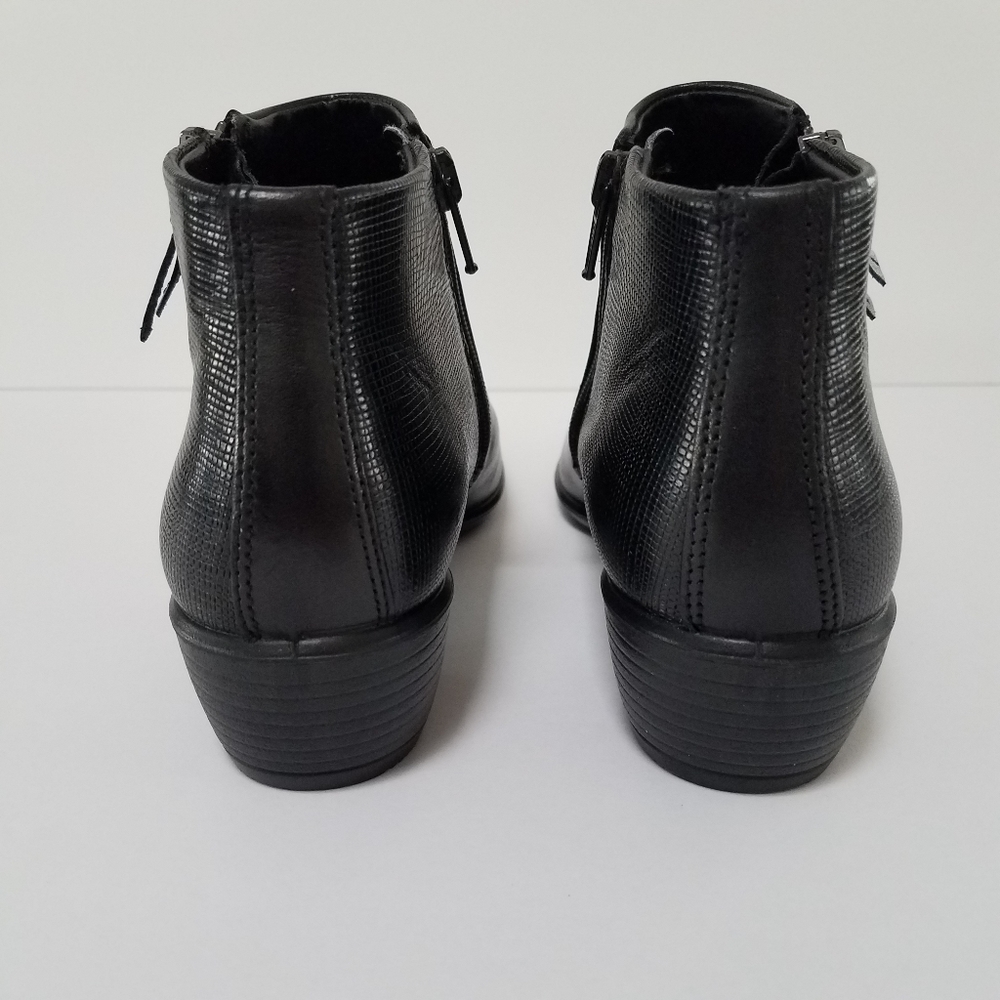 Ecco | Women's Shape M35 Ankle Boots - Picture 3 of 8